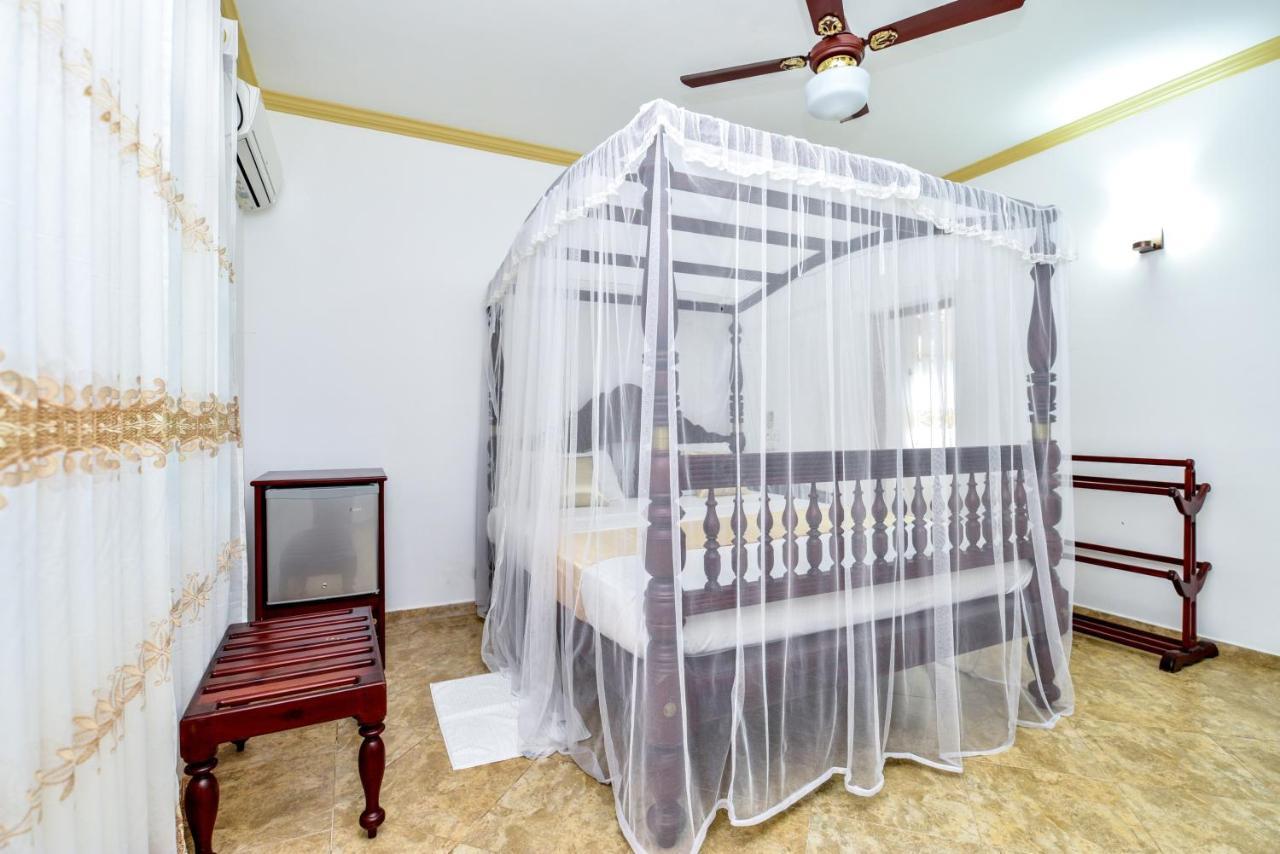 Simon'S Lodge Hikkaduwa Εξωτερικό φωτογραφία
