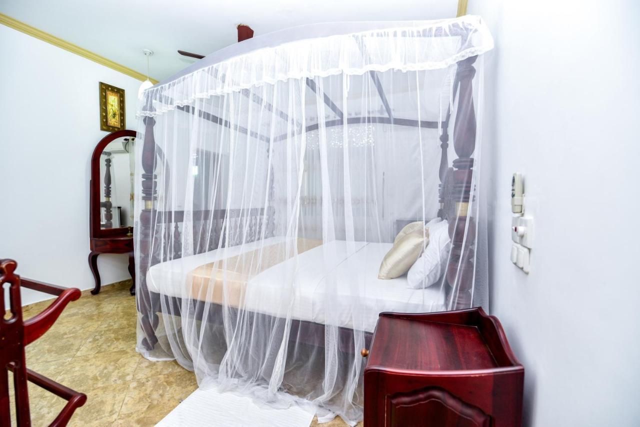 Simon'S Lodge Hikkaduwa Εξωτερικό φωτογραφία